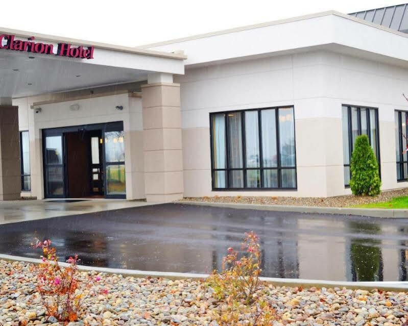 Hotel Clarion Beachwood-cleveland 3*